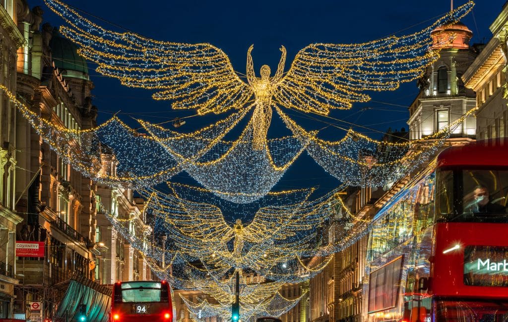 London Christmas lights walking route Deposit Photos