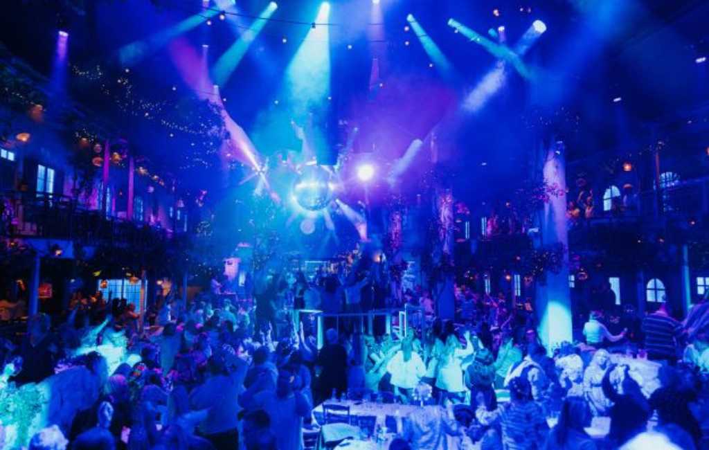 Mamma Mia The Party review