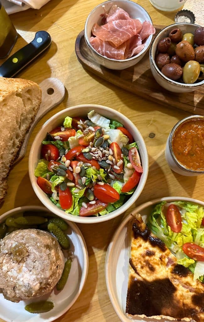 Châteaux Dans Les Arbres