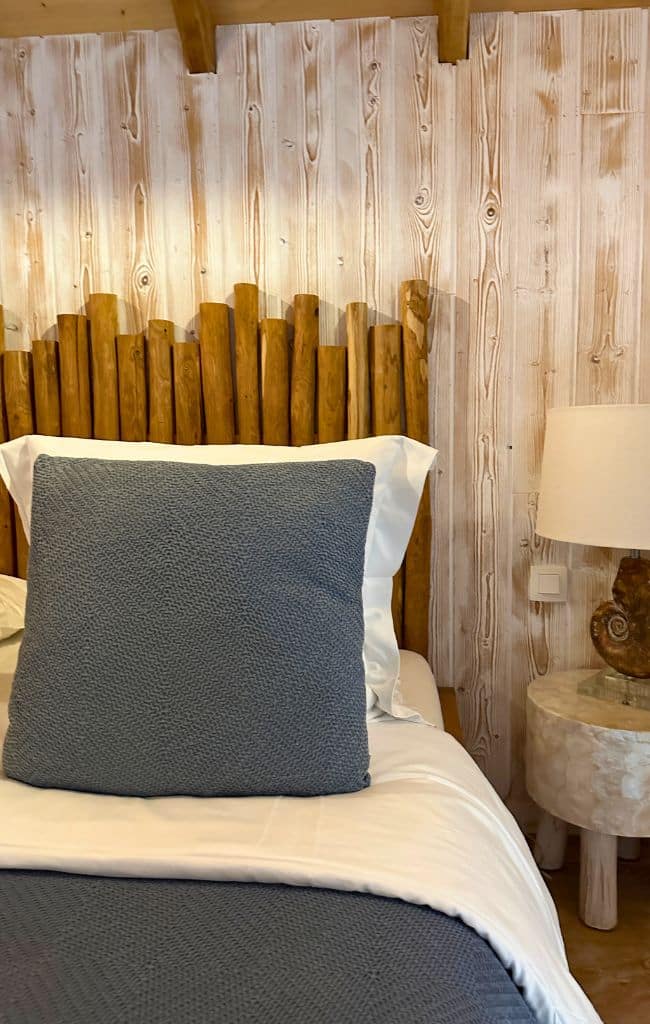 Châteaux Dans Les Arbres