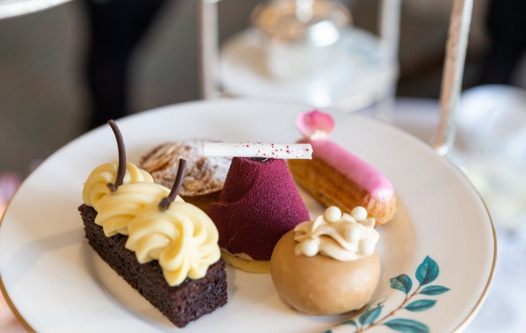 afternoon tea with kids in London