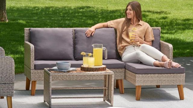 Arnerich Wicker L Shape Sectional with Table 