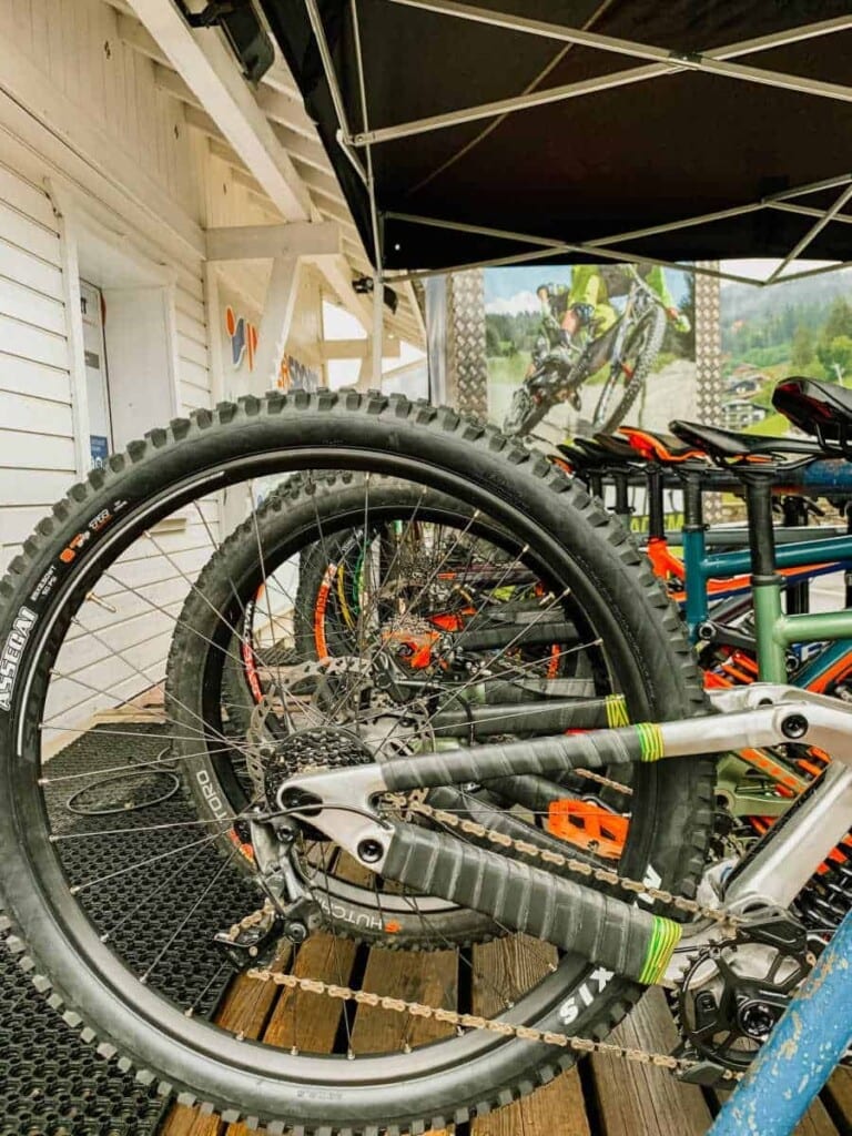 mountain biking in Les Gets